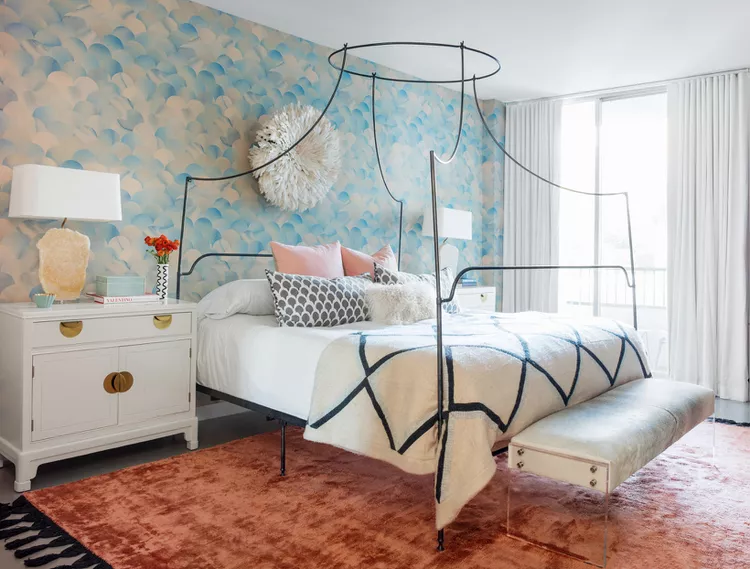 Layered Curtains for Flexibility